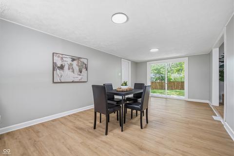 Dining - 2418 E 68th St, Indianapolis, IN 46220 photo 3 of 3