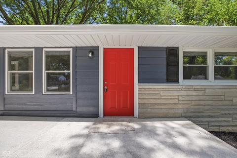 Exterior - 2418 E 68th St, Indianapolis, IN 46220 photo 4 of 8