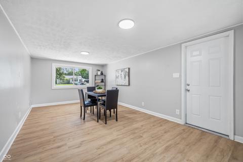 Dining - 2418 E 68th St, Indianapolis, IN 46220 photo 1 of 3