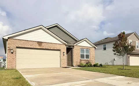 71 Varner Dr, Whiteland, IN 46184