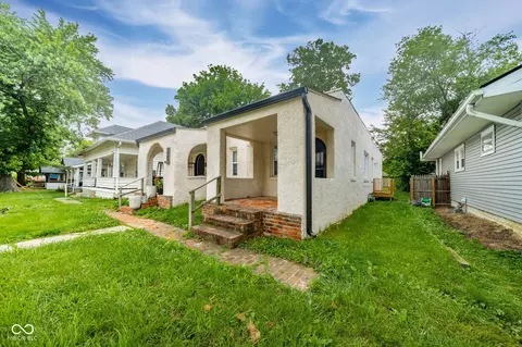 4033 Boulevard Pl, Indianapolis, IN 46208