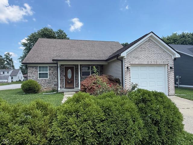 223 Taylor St, Mooresville, IN 46158