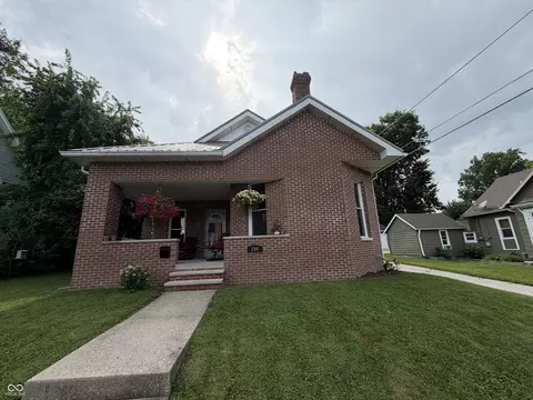 194 N Indiana St, Danville, IN 46122