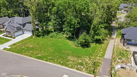 10778 Dartmoor Way, Zionsville, IN 46077