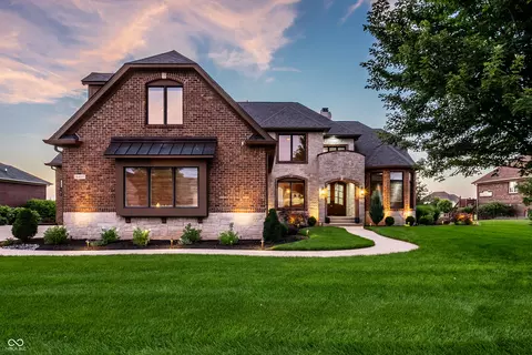 16437 Shore Oaks, Noblesville, IN 46060