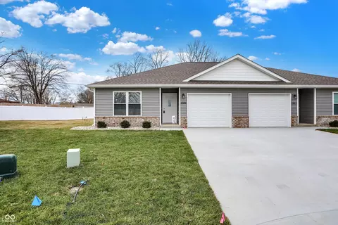 1632 W Paula Dr, Columbus, IN 47201