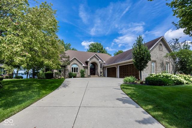 7270 Oak Cove Ln, Noblesville, IN 46062