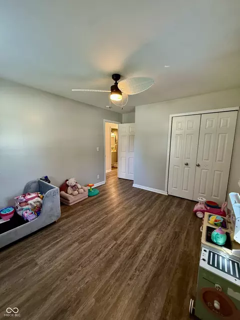 Bedroom - 534 S Alpha Ave, Brownsburg, IN 46112 photo 5 of 5
