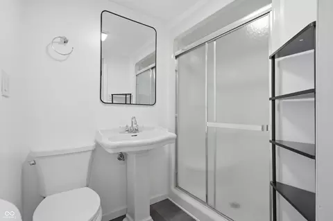 Bath - 1036 N John St, Lapel, IN 46051 photo 1 of 2