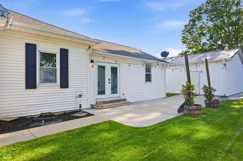 Exterior - 1036 N John St, Lapel, IN 46051 photo 3 of 4