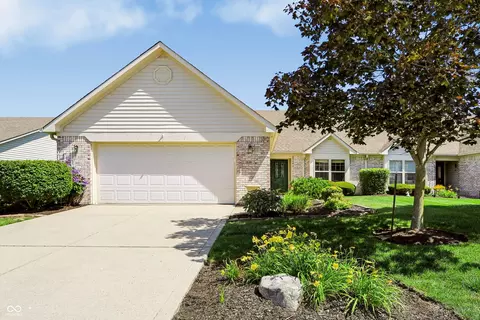1636 Fairfield Cir, Greenfield, IN 46140