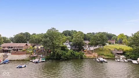 1389 Gull Ct, Cicero, IN 46034