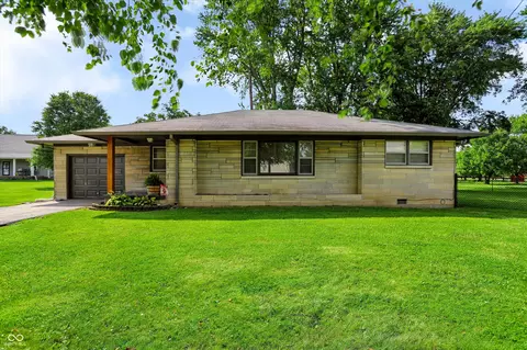 2209 S Miller Ave, Shelbyville, IN 46176
