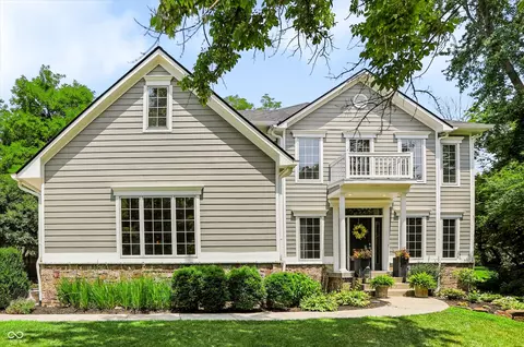 7441 Oakland Hills Dr, Indianapolis, IN 46236