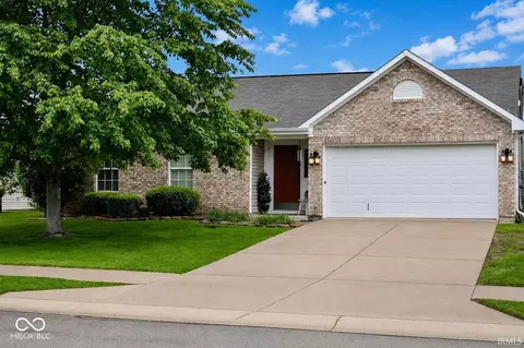 5827 Granite Dr, Anderson, IN 46013