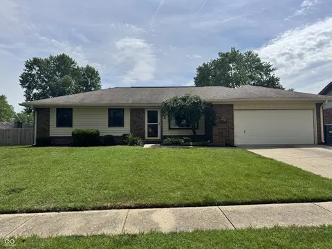 7811 Cannonade Dr, Indianapolis, IN 46217