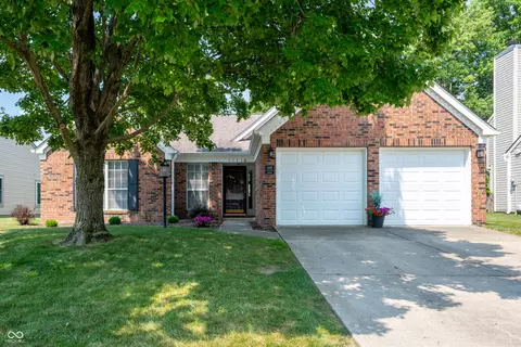 11416 Charleston Pkwy, Fishers, IN 46038
