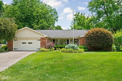 8641 Lansdowne Ct, Indianapolis, IN 46234