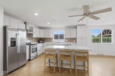 Kitchen - 4671 W Randy Rd, Edinburgh, IN 46124 photo 1 of 7