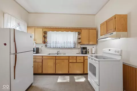 Kitchen - 604 N Independence St, Windfall, IN 46076 photo 3 of 5