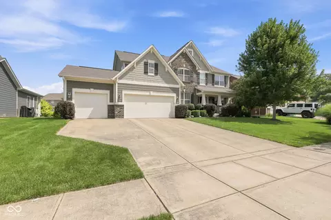 11122 Woodpark Dr, Noblesville, IN 46060