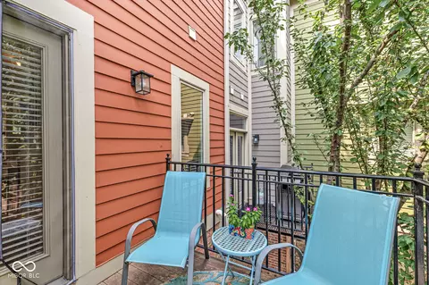525 Allard Pl #7, Indianapolis, IN 46202