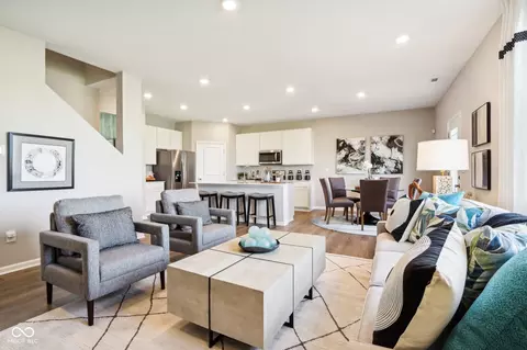 Living - 7185 Theo Baker Blvd, Pendleton, IN 46064 photo 3 of 8
