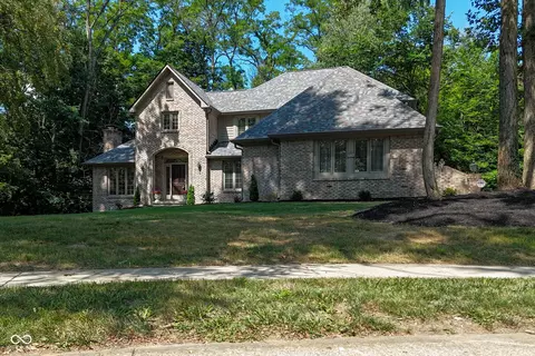 1250 Bur Oak Ct, Avon, IN 46123