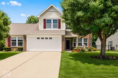 1312 Summerhouse Dr, Indianapolis, IN 46217