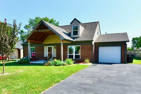 259 Forum Dr, Whiteland, IN 46184