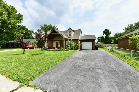 259 Forum Dr, Whiteland, IN 46184