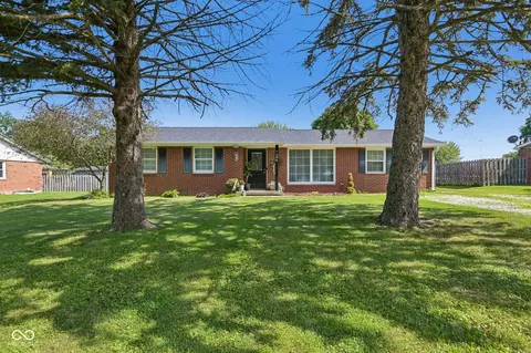 1304 Factory St, Frankton, IN 46044