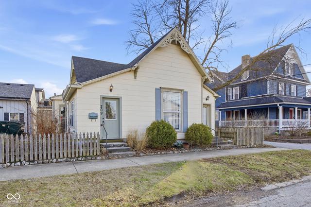 209 W North St, Lebanon, IN 46052