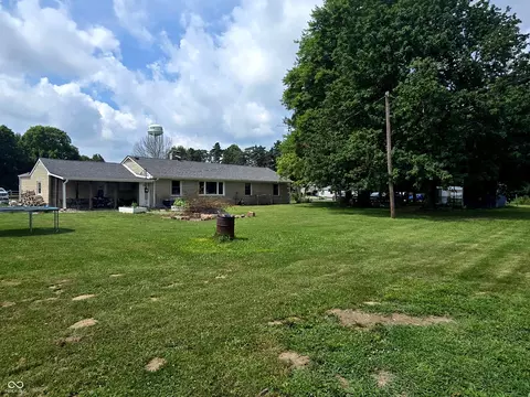 712 E Main St, Milroy, IN 46156 photo 6