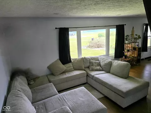 712 E Main St, Milroy, IN 46156 photo 8
