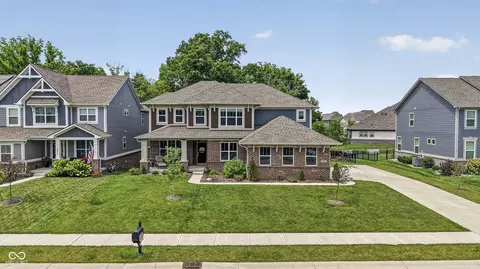 16286 Perrault Ct, Fortville, IN 46040