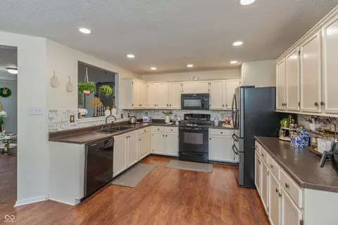 2111 Shadowbrook Dr, Plainfield, IN 46168 photo 6