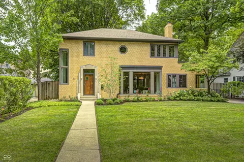 518 Buckingham Dr, Indianapolis, IN 46208