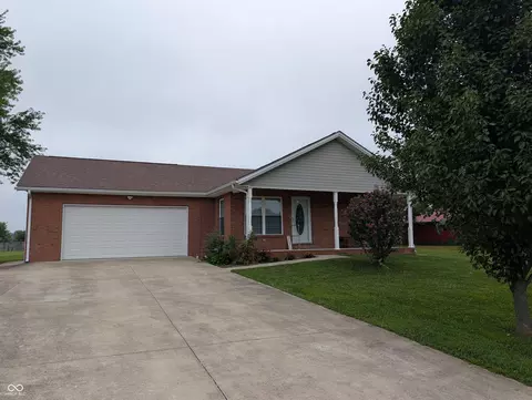 1590 W Locust St, North Vernon, IN 47265
