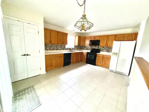 Kitchen - 437 E Pine Ridge Dr, Westfield, IN 46074 photo 1 of 1