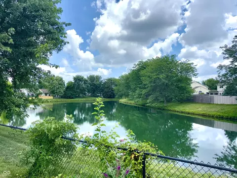 View/Area - 437 E Pine Ridge Dr, Westfield, IN 46074 photo 1 of 1