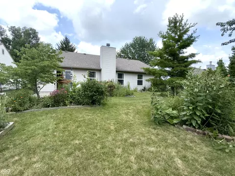 Exterior - 437 E Pine Ridge Dr, Westfield, IN 46074 photo 3 of 6