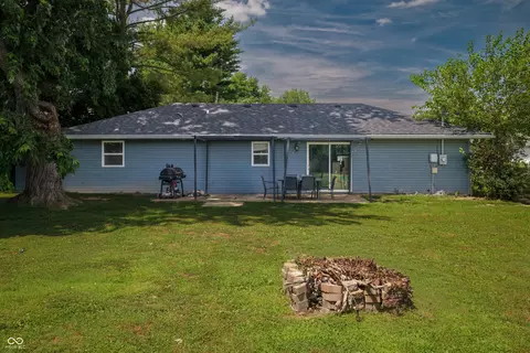 4703 W Compton Dr, Edinburgh, IN 46124 photo 4