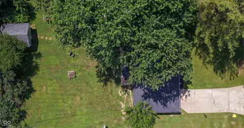 4703 W Compton Dr, Edinburgh, IN 46124 photo 10