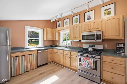 430 Pearl St, Pendleton, IN 46064 photo 9