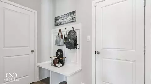 Entry Way - 5739 Bancroft Dr, Pendleton, IN 46064 photo 11 of 19