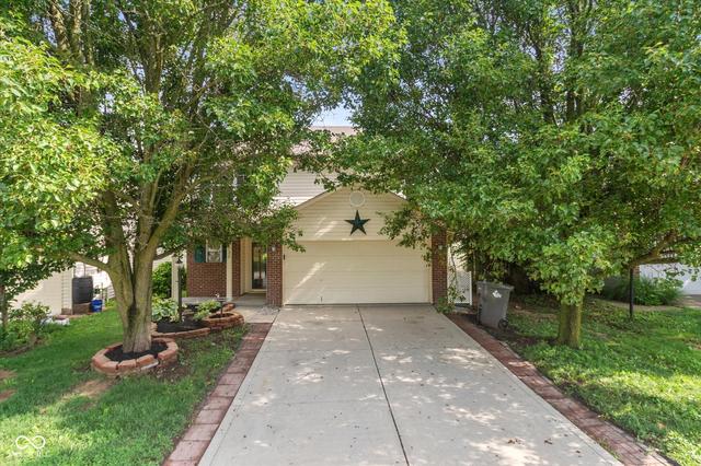 1122 Lake Tree Pl, Indianapolis, IN 46217