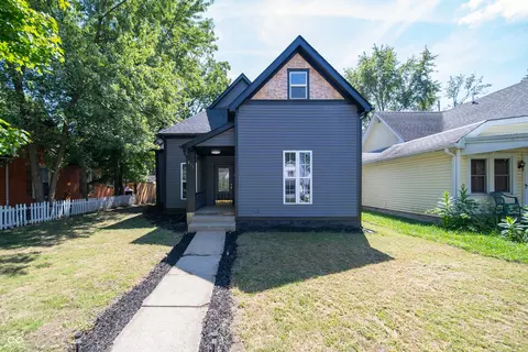 817 W 5th St, Anderson, IN 46016