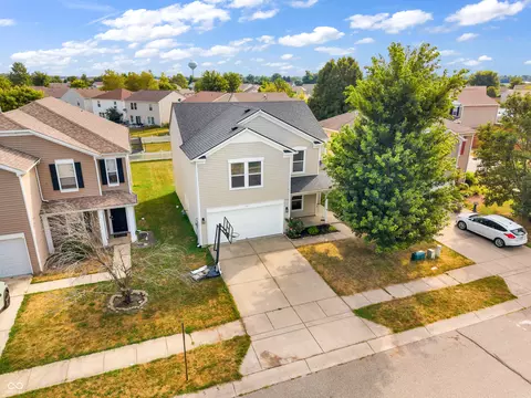 952 Balto Dr, Shelbyville, IN 46176
