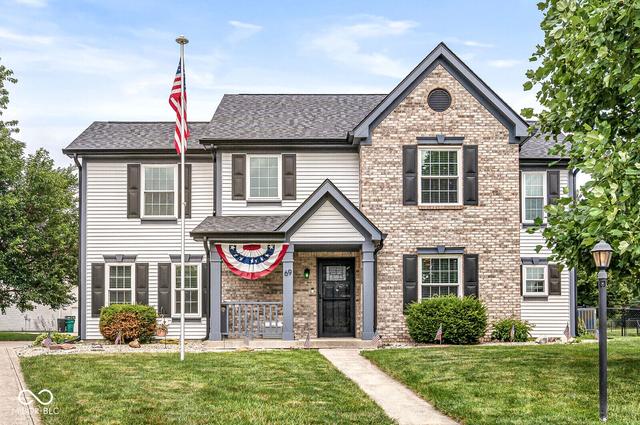69 Carriage Lake Dr, Brownsburg, IN 46112